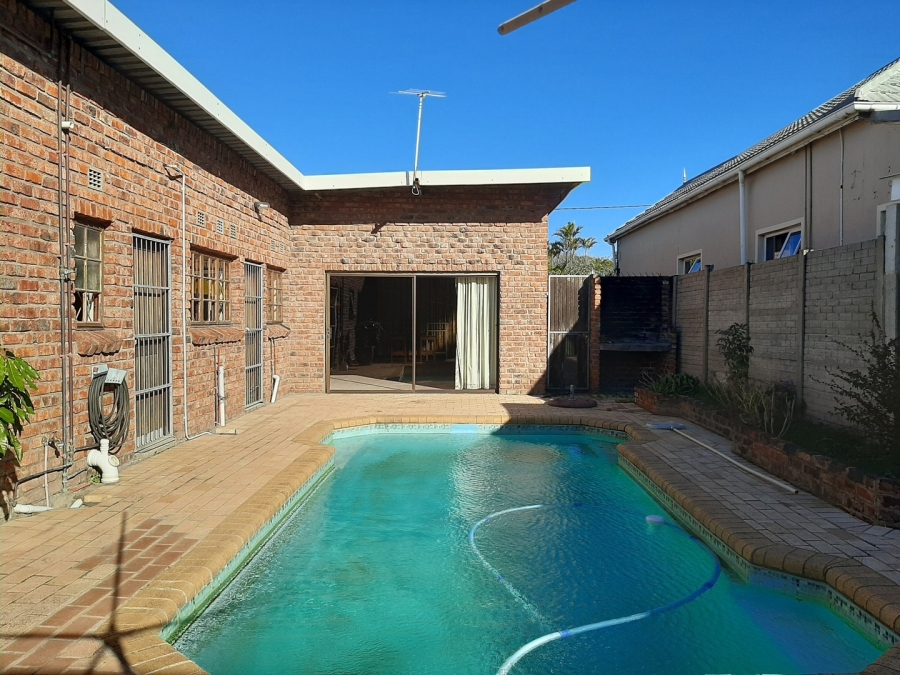 4 Bedroom Property for Sale in Vincent Eastern Cape